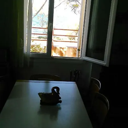 Areti Holiday In Front Of The Sea With A Large Garden *