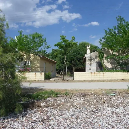 Areti Holiday In Front Of The Sea With A Large Garden
