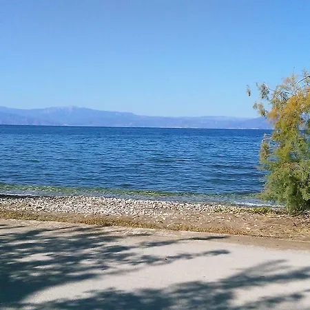 Areti Holiday In Front Of The Sea With A Large Garden Nafplio