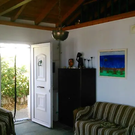 Areti Holiday In Front Of The Sea With A Large Garden *